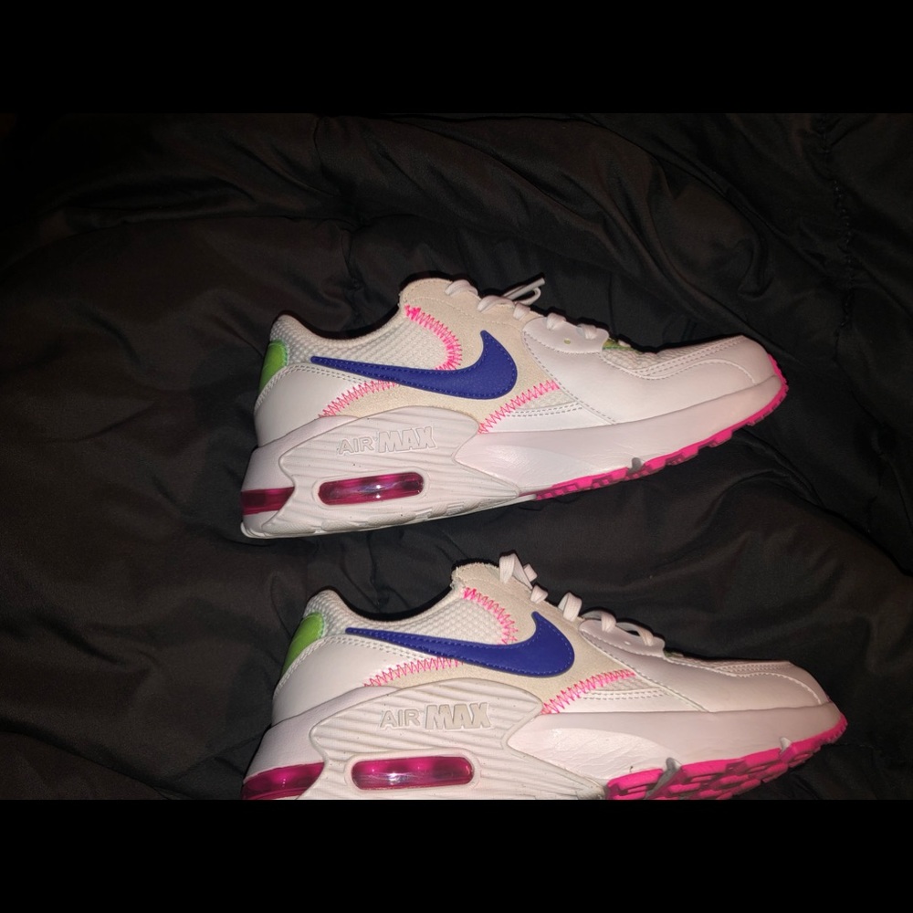 Nike air max size 7 adults